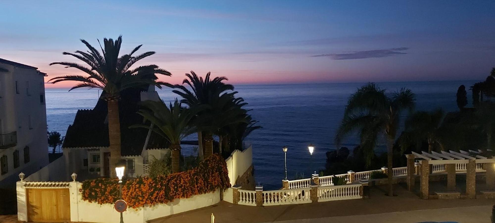 네르하 Spectacular Sea Views, 2 Bed,2 Bath 아파트 외부 사진